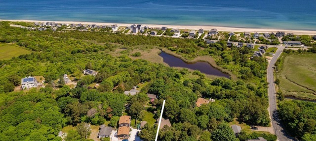 Cape Cod Getaway: Walk to East Sandwich Beach in East Sandwich