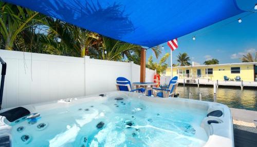 Casa Blue Pelican. in Marathon