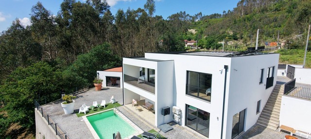 Casa das Oliveiras - Between the Sea and the Mountains in Codeçal Dossãos
