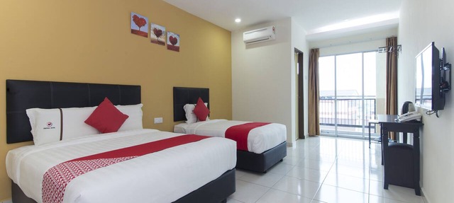 Central Hotel in Bahau