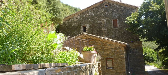 Cévennes cottage by the river in Saint-André-de-Majencoules