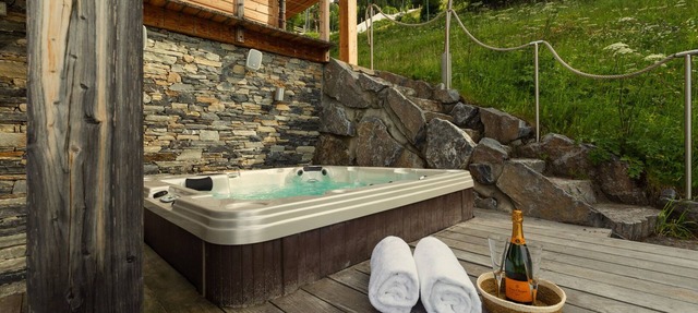 Chalet Les Etablonsluxury Chaletski-in Ski-out in Riddes