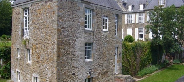 Chaplain's House: Charm in Swiss Normandy, Pets Allowed in Rabodanges