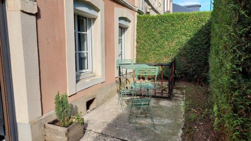 Charmant studio centre ville de Pont-Audemer in Pont-Audemer