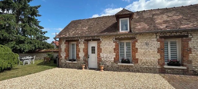 Charmante Dépendance Romantique Idéal Pour un WE en Amoureux in Andé