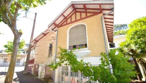 Charme assuré pour ce logement idéalement situé in Arcachon