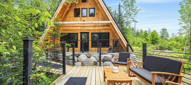 Charming 2-bedroom A-frame with AC, WiFi in lovely Starks in Starks