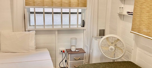 Charming 2-bedroom house in delightful Saint Joseph with AC bedrooms only in Saint Joseph