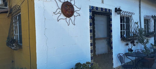 Charming cabin #1 at Cerveceria Bellinghausen with WiFi, AC in Francisco Zarco