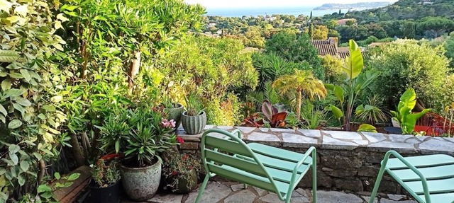 Charming house, 2 bedrooms, garden, amazing view of the sea. La Croix-Valmer in La Croix-Valmer