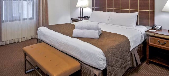 Charming Sedona Stay w/Spa, Mini Golf & Walkable Arts Village l 2 Units in Sedona