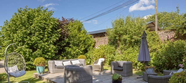 Chateau Albatre - Twelve Bedroom Castle, Sleeps 33 in Luneray