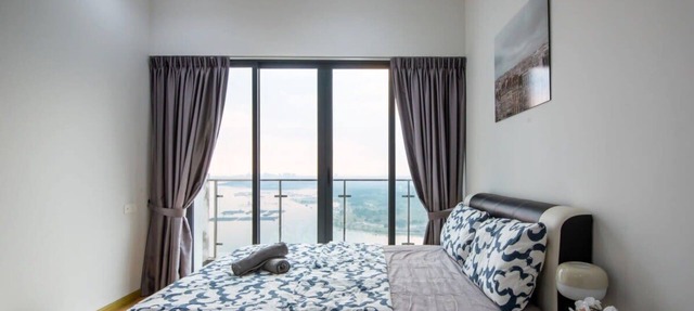 Chic 3BR in Danga Bay with Water Views & Parking in Johor Bahru