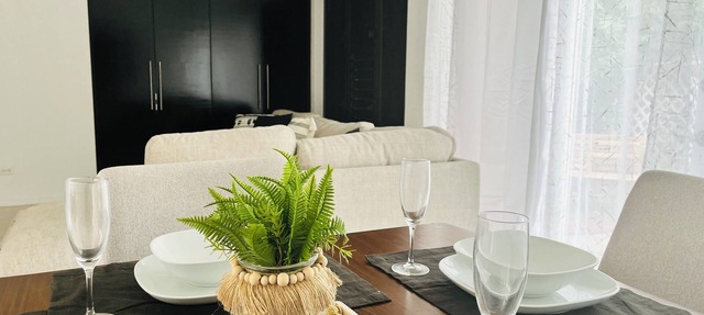 Chic Condo in Central Location—Pool, Gated, WiFi in Boarded Hall
