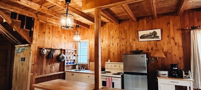 Classic Chelsea Cottage on the Gatineau River and along the famous Chelsea Trail in Chelsea