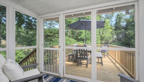 Coastal Comfort Cape Cod Charm Await in Chatham