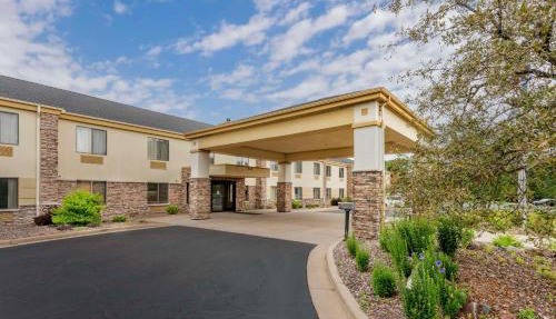 Comfort Inn & Suites Black River Falls I-94 in Black River Falls