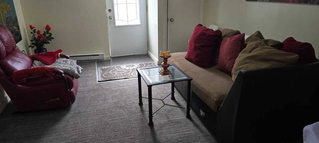 Comfortable & Relaxing Private Apartment in Laval, Minutes from Everything in Laval