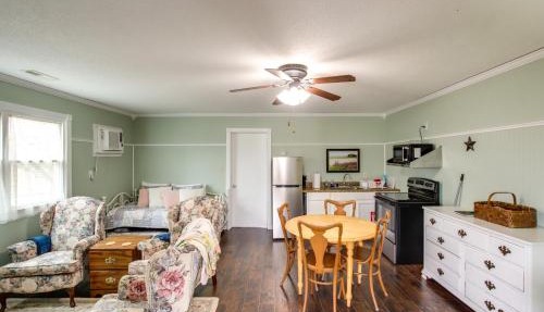 Comfy, Freshly Remodeled Apt Near Nauvoo Temple in Nauvoo