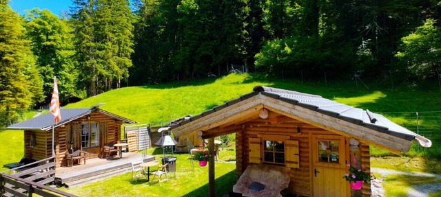 Concierge, Idyllic farm cabin by SwissHut in Sigriswil