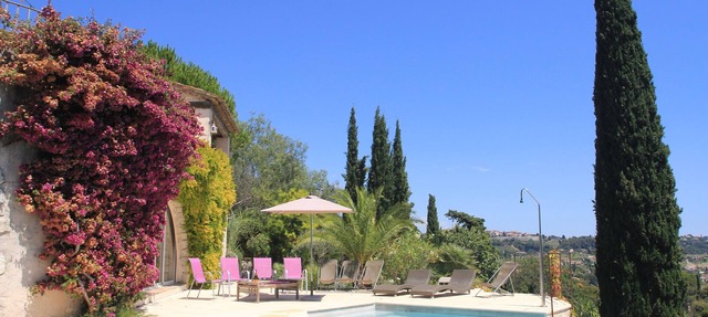 Contemporary Sea-View Villa with Infinity Pool – Near Saint-Paul de Vence in La Colle-sur-Loup