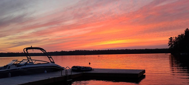 Cooper Bay Lakeside Escape – 322ft frontage, quiet, stunning west views! in Bracebridge