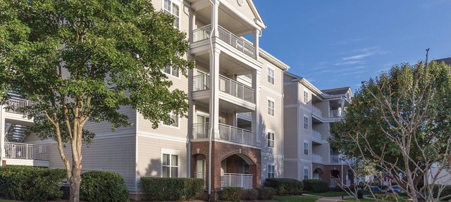 Country Music's finest Modern Resort by Grand Ole Opry & Convention Center in Nashville
