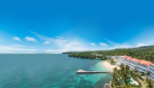 Couples Tower Isle in Ocho Rios