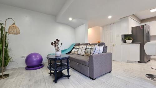 Cozy 1BR Garden Suite Innisfil Beach Park in Alcona