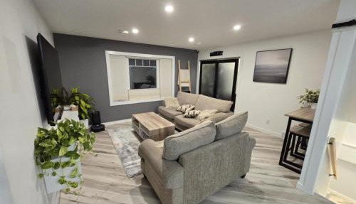 Cozy 2 - Second floor in Regina
