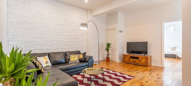 Cozy 3 bedrooms app near Metro in Montréal