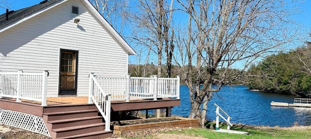 Cozy Cottage in McKellar ON Lakeside in McKellar