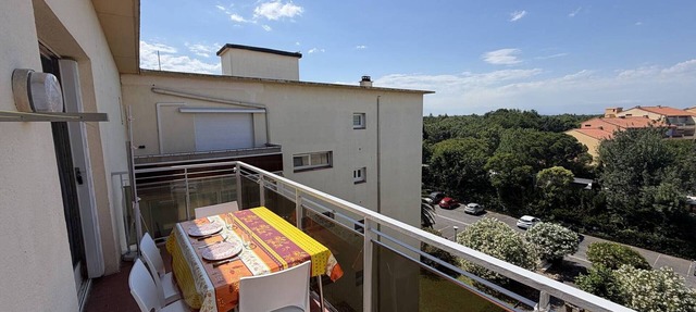 Cozy Studio Alcove, 300m from Beach, Balcony, Private Parking, Sleeps 3 in Argelès-sur-Mer