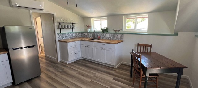 Cozy Vintage Carriage House Retreat in Cañon City