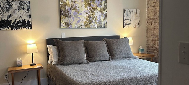 Creative Corner Suite in Centerville