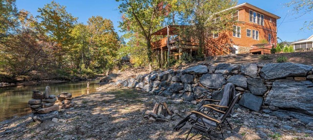 Creekhouse | Downtown, Creekside + Hot Tub in Hot Springs