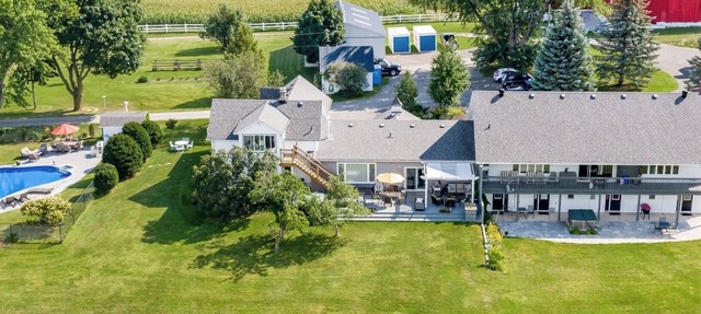Creemore Country Estate With Pool/Tennis/Event Venue in Creemore