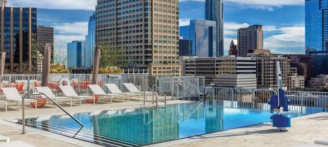 Downtown Austin Stay Near Dining, Music & Spacious 2BR Resort Suite in Austin