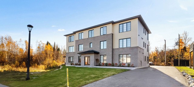 Dream Home Retreat - Condo in Mirabel - 2 in Mirabel