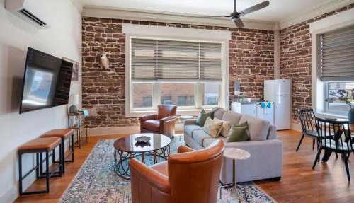 Drifter Suite 2 in Mason