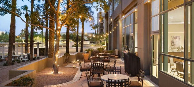 Embassy Suites by Hilton Phoenix Downtown North in Phoenix