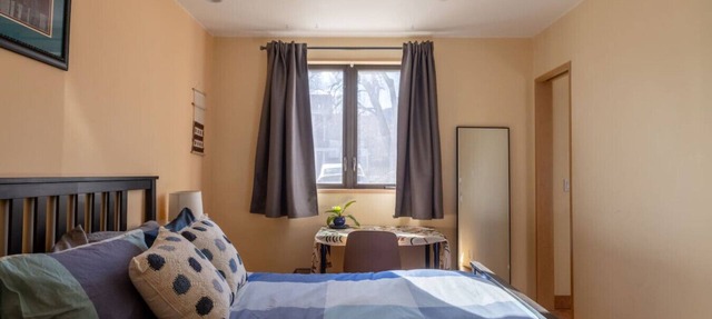 Energy-Efficient Oasis: Cozy Suite Near DT Boulder in Boulder