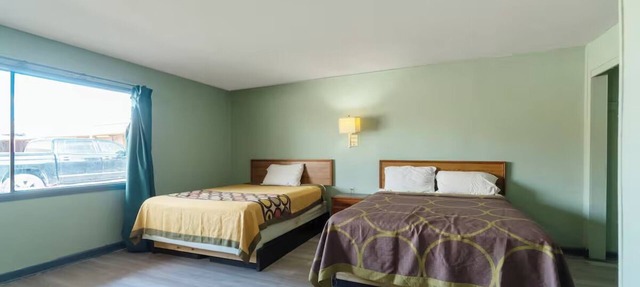 Enjoy a Comfortable & Relaxing 2-Room Stay, Brazosport Museum 2.2 mi away in Clute