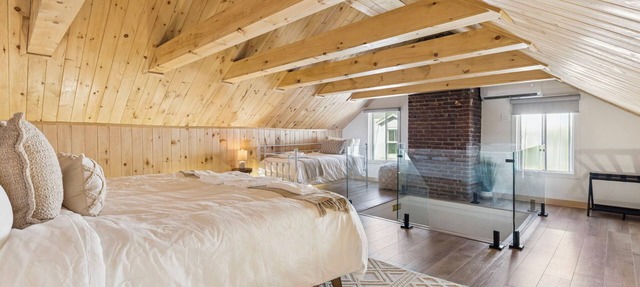 Escapade Chambly | 4BR Spa Retreat in Chambly