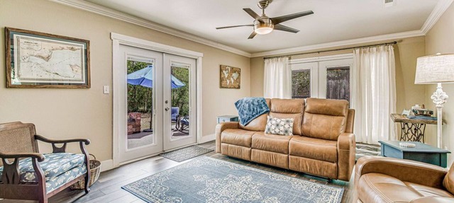 Escape to Five Flags Retreat, Family & Pet Friendly in Pensacola