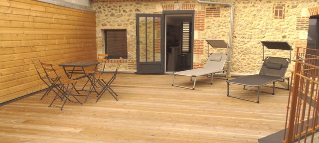 Escape with Rooftops" with PAID OPTION "JACCUZZI - SAUNA in Fécamp