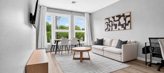 Family-Friendly 1BR | Sleeps 6 in Chelsea
