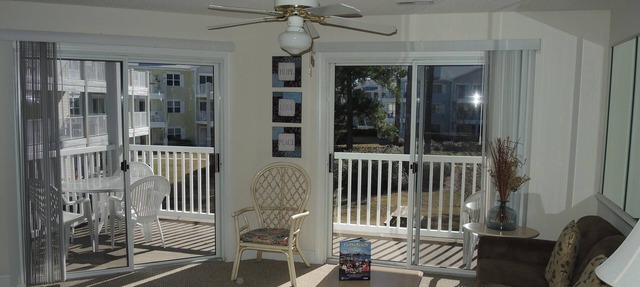 Full Kitchen, Washer/Dryer, Pool View, 27 hole Golf Course on site.Sunset Beach nearby(1504) in Calabash