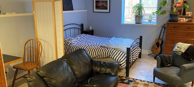 Garden level studio apartment downtown Boulder in Boulder
