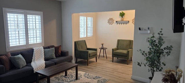 GATED 3 BED, 2 BATH HOME WITH PARKING AND LAUNDRY! in Los Angeles